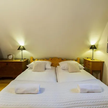 Zakohome- Piec Gruszek זקופאנה