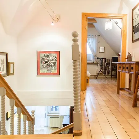 Zakohome- Piec Gruszek דירה זקופאנה