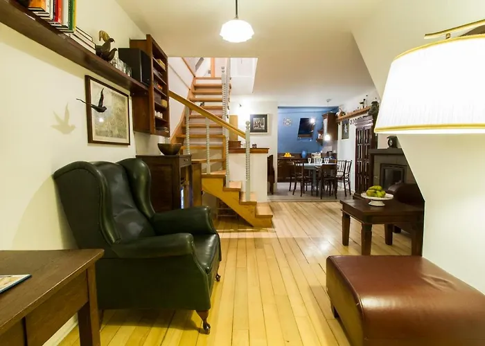 Zakohome- Piec Gruszek דירה